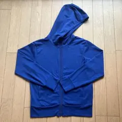 UNIQLO UVカットフルジップパーカー140 美品のサムネイル