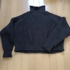 H&M ダークグレー ハイネック ざっくりニット