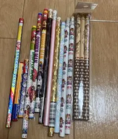 平成レトロ キャラクター柄鉛筆15本セット 小学生 - メルカリ
