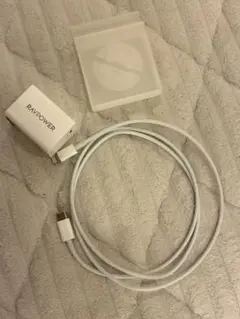 RAVPower PD Pioneer 30W 充電器とUSB-Cケーブル