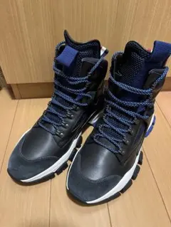 ◆期間限定お値下げ◆⭐︎ MONCLER メンズブーツ size42⭐︎のサムネイル