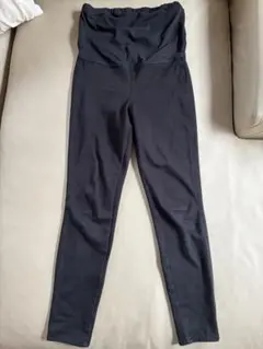 UNIQLO ウルトラストレッチマタニティレギンスパンツ