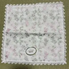 TOCCA 刺繍入りハンカチ 約26cm