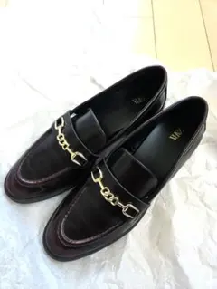 ZARA　フェイクパテントフィニッシュローファー　37