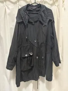 フード付きロングジャケット