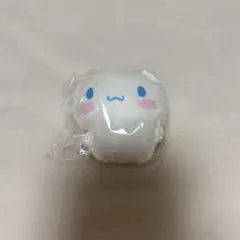 サンリオキャラクターズ　ふわふわぬいぐるみボールチェーン　シナモン