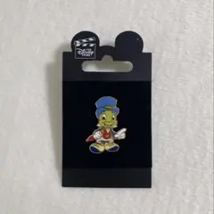 ディズニーピンバッジ ジミニークリケット - メルカリ