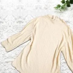 【未使用に近い】薄手　ニット　Ｌサイズ