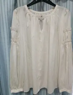 JILLSTUART 袖フリルブラウスのサムネイル