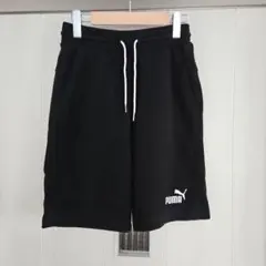 PUMA 黒 ショートパンツ
