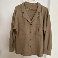 う*ぎ様 ベージュ ボタン付きシャツジャケット