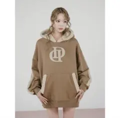 ダーリッチ早いもん勝ち❣️人気完売パーカー DDロゴビジュージップ