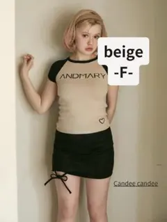 Mary logo knit tops ベージュ - メルカリ