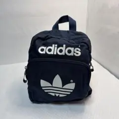 adidas ネイビー リュック