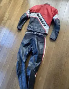激安美品 Dainese レザースーツ MODEL1126 2ピース サイズ48 激安美品 Dainese レザースーツ MODEL1126 2ピース サイズ48 - メルカリ