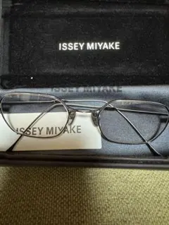 ISSEY MIYAKE HEXAGON Ⅸ 金子眼鏡のサムネイル