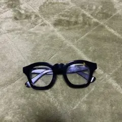 ブラックメガネ