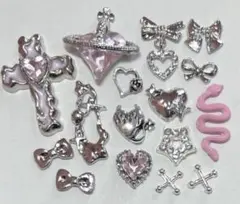 No.563 ネイルパーツ　デコパーツ　まとめ売り