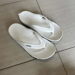 値下げ‼️crocs ホワイト トングサンダル