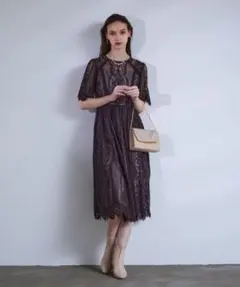 幾何学レースフィット＆フレアー ドレス　ダークブラウン