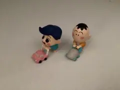 クレヨンしんちゃん 乗り物付きフィギュア2体セット