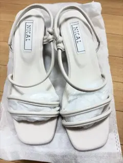 新品　 NICAL サンダルのサムネイル