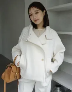 L'AUBE BLANC ConstructiveWool Short coat