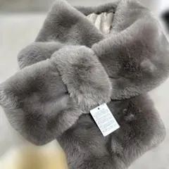 チャコールグレーフェイクファー ショールフ、マフラー