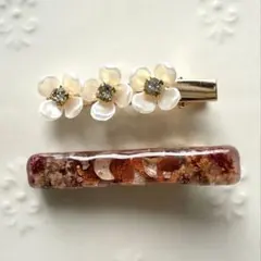 ハンドメイド　花モチーフ ヘアクリップ 2点セット　ドライフラワー　茶