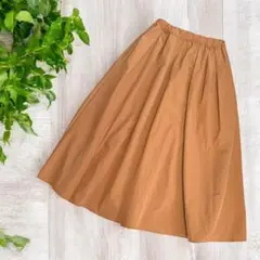 シャカシャカ素材ロングフレアスカート　ジャンパー素材　ウエストゴム　洗える