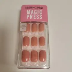ダッシングディバ　マジックプレス　ネイルチップ