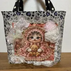 フ*ー様 猫パネル 可愛いいちごショートケーキ猫ちゃん ハートフリル