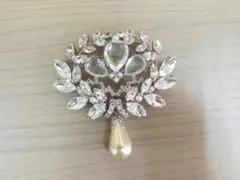 ブローチ ヴィンテージ ラインストーン シルバーカラー パール