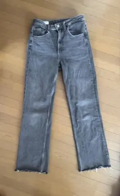 ZARA グレー デニムパンツ EUR 36