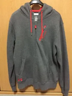 UNDER ARMOUR ジップパーカー