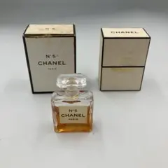 ぶち様専用 シャネル No.5 ブローチ ヴィンテージ バッジ 香水 - メルカリ