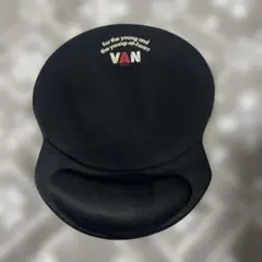 Item thumbnail for item ade027e1-f1ee-4038-918b-033a3cff4559