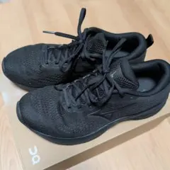 Mizuno wave revolt 02 ブラック ランニングシューズ