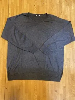 ジーユーのvネックニット 3l グレー