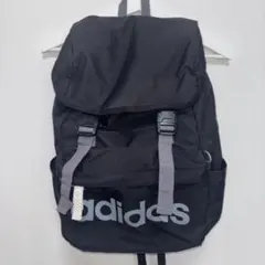 adidas フラップ付きバックパック 黒