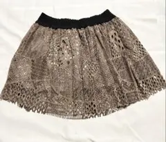 ブラウンレース編みミニスカート　膝上スカート　春　夏