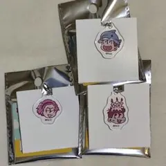 おそ松さん キャンドゥ アクリルチャーム セリア 十四松 トド松