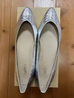 LeTalon シルバー フラットシューズ