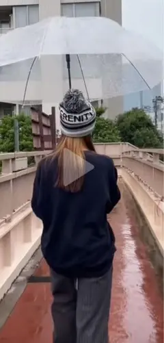 MONOMART(モノマート）ポンポンニット帽