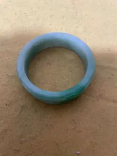 深緑色 天然翡翠　バングル 古古翡翠　56mm 深緑色 天然翡翠 バングル 古古翡翠 56mm - メルカリ