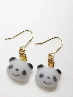 ハンドメイド ピアス パンダモチーフ