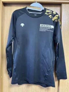 DESCENTE 黒 長袖シャツ 迷彩柄