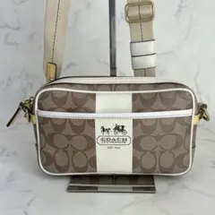 COACH コーチ ショルダー カメラバッグ PVC レザー 馬車ロゴ ベージュ
