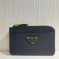 プラダ トライアングルロゴ 財布 サフィアーノレザー ブラック 1PP122