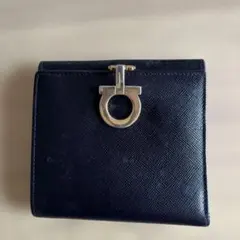 さと様Salvatore Ferragamo ガンチーニ 二つ折り財布